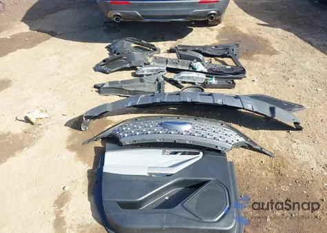 2021 Ford Explorer Xlt z USA, uszkodzony, nr VIN 1FMSK8DHXMGC05545